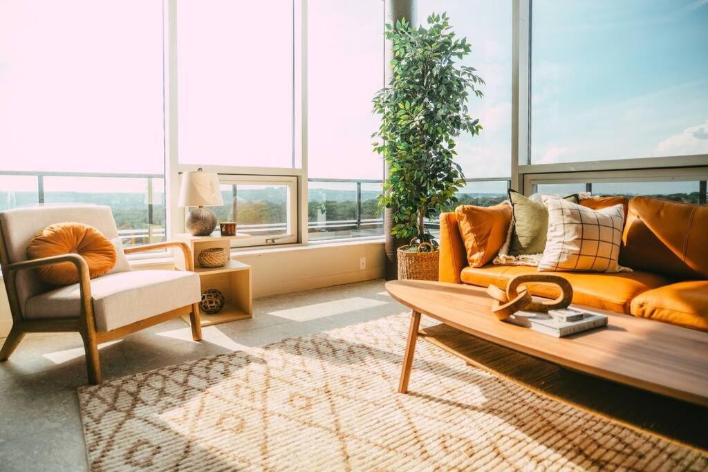 New Luxury 2Br Penthouse Apt In Central هاليفاكس المظهر الخارجي الصورة