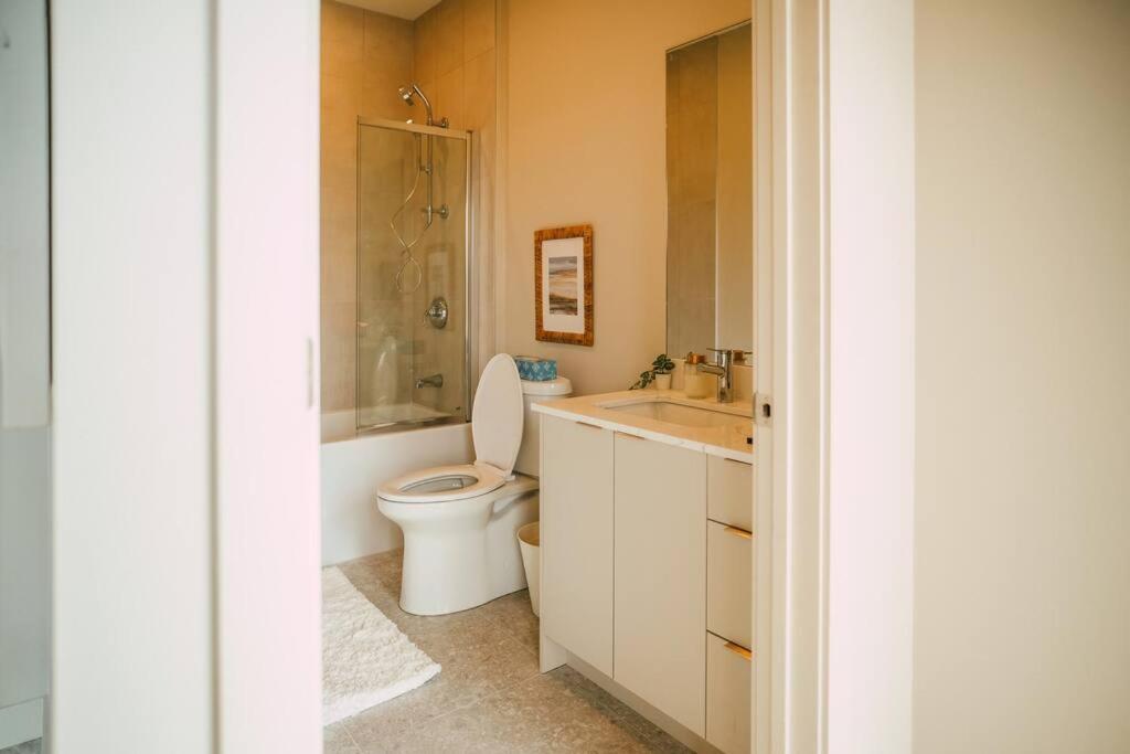 New Luxury 2Br Penthouse Apt In Central هاليفاكس المظهر الخارجي الصورة